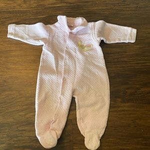 0-6M pink footie pajama with teddy bear stitch